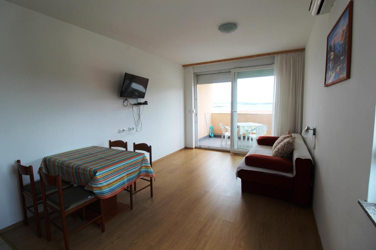 Apartment Sea View Saric Drage Dış mekan fotoğraf
