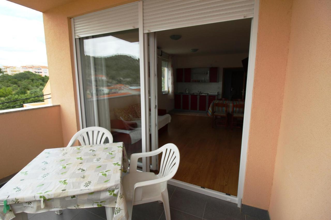 Apartment Sea View Saric Drage Dış mekan fotoğraf