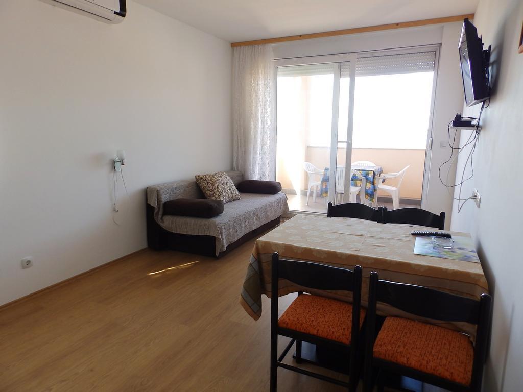 Apartment Sea View Saric Drage Dış mekan fotoğraf